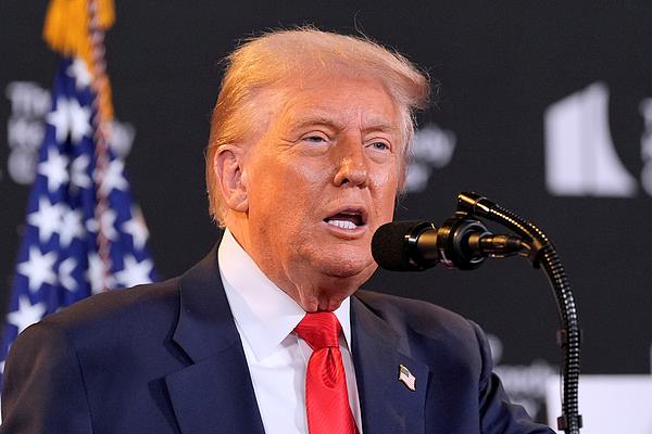 展鹏配资 特朗普呼吁起诉金融大鳄索罗斯